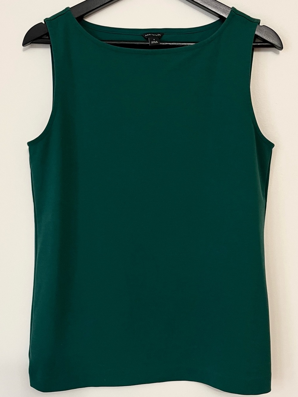 Ann Taylor • S • Ponte Knit Sleeveless Tank Top Green